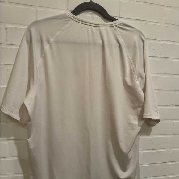 Nike Men’s White Short Sleeve Shirt - Picture 3 of 6